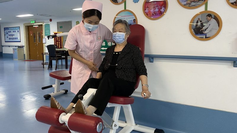 在挑选小型养老院设计公司之前，首先需要了解养老院设计的基本要素。这包括但不限于：