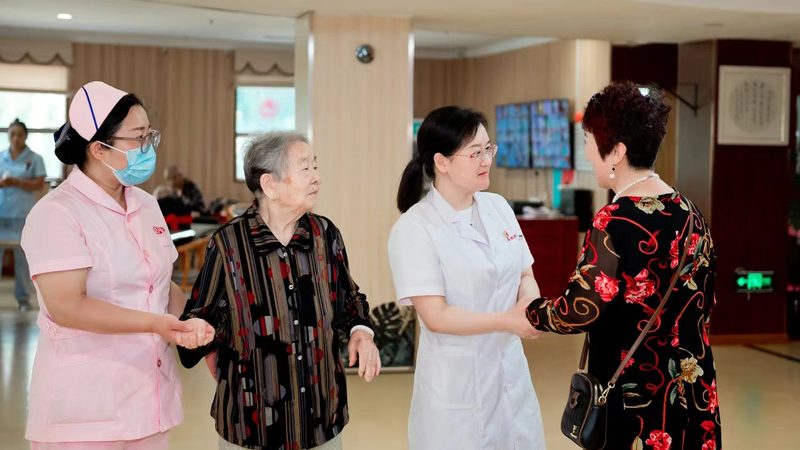 高端养老院床位价格背后的考量因素