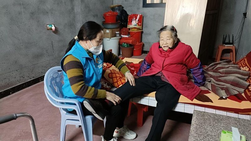 智能护理机器人：解密与传统护理的区别